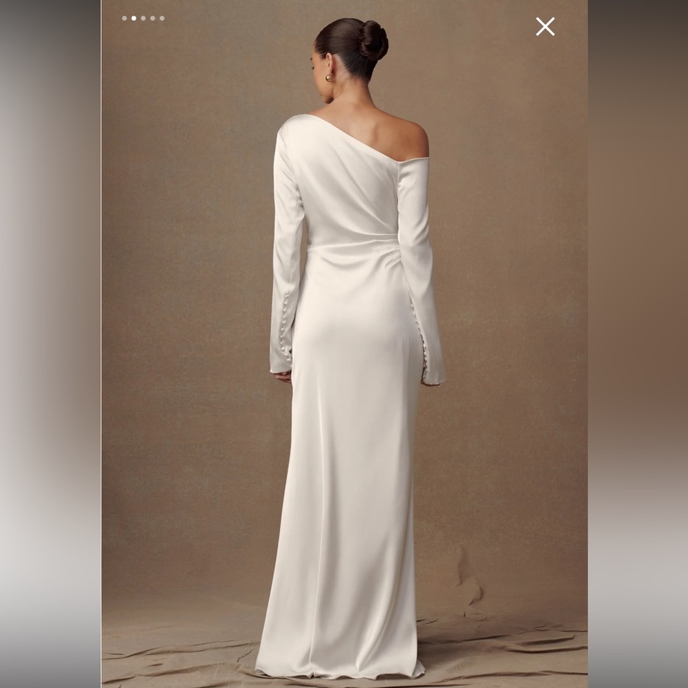 NWT Meshki Avery Dress - Long Sleeve Ivory Satin Maxi Dress